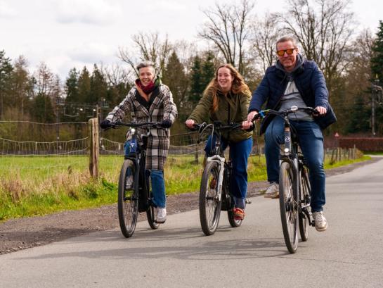 Fietsers in Londerzeel Sint-Jozef